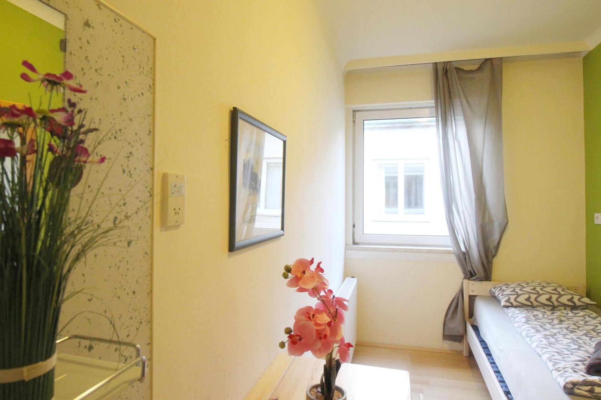 Hospedagem domiciliar Single In Hutteldorfer Strasse Area Viena