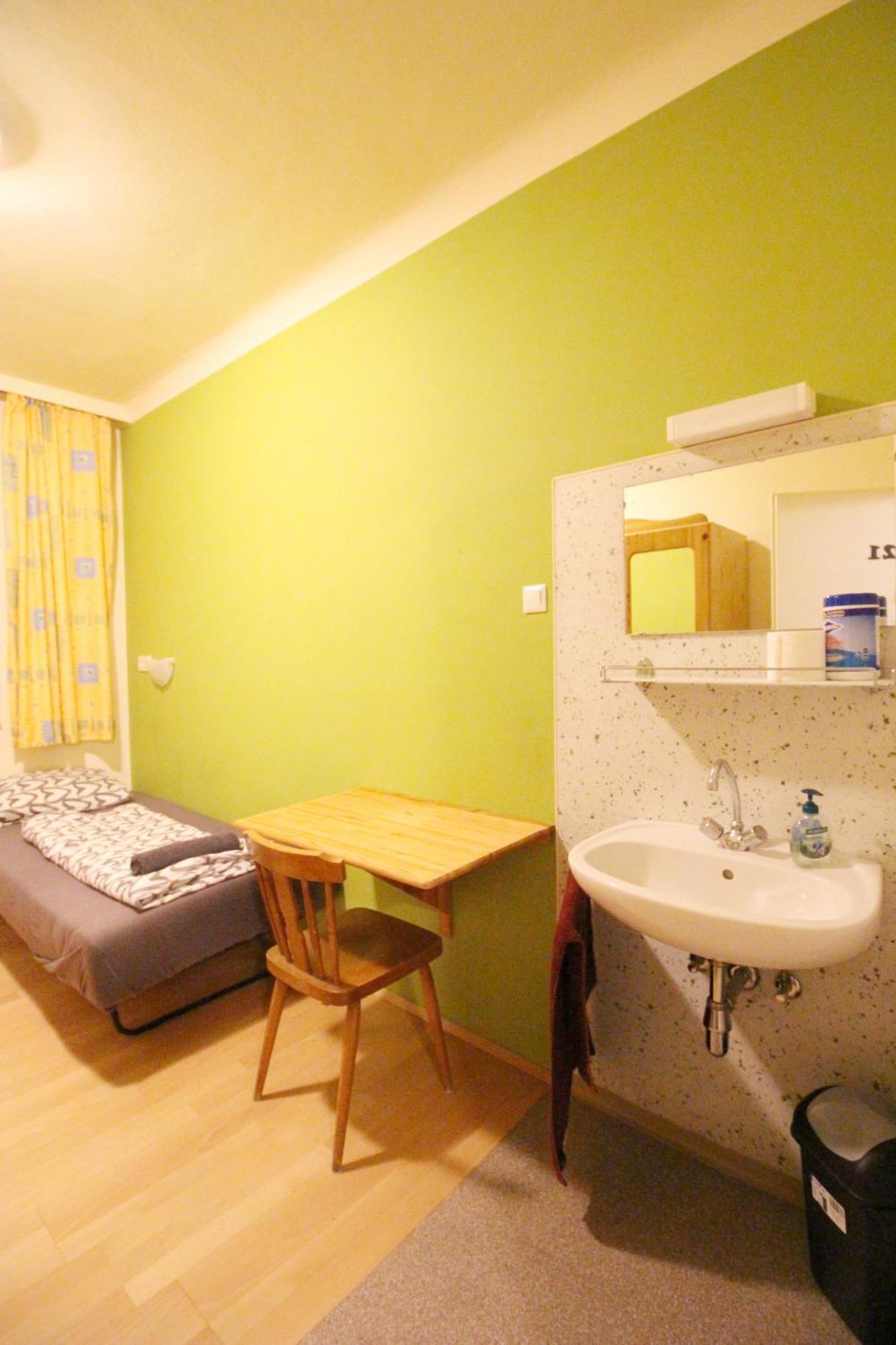 Hospedagem domiciliar Single In Hutteldorfer Strasse Area Viena