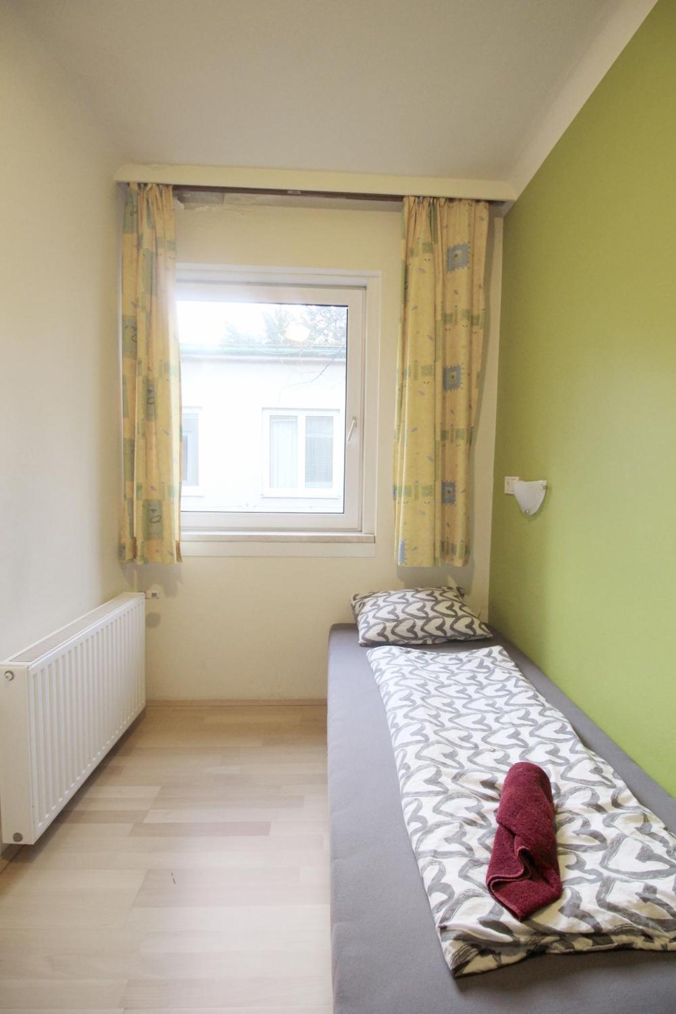 Hospedagem domiciliar Single In Hutteldorfer Strasse Area *