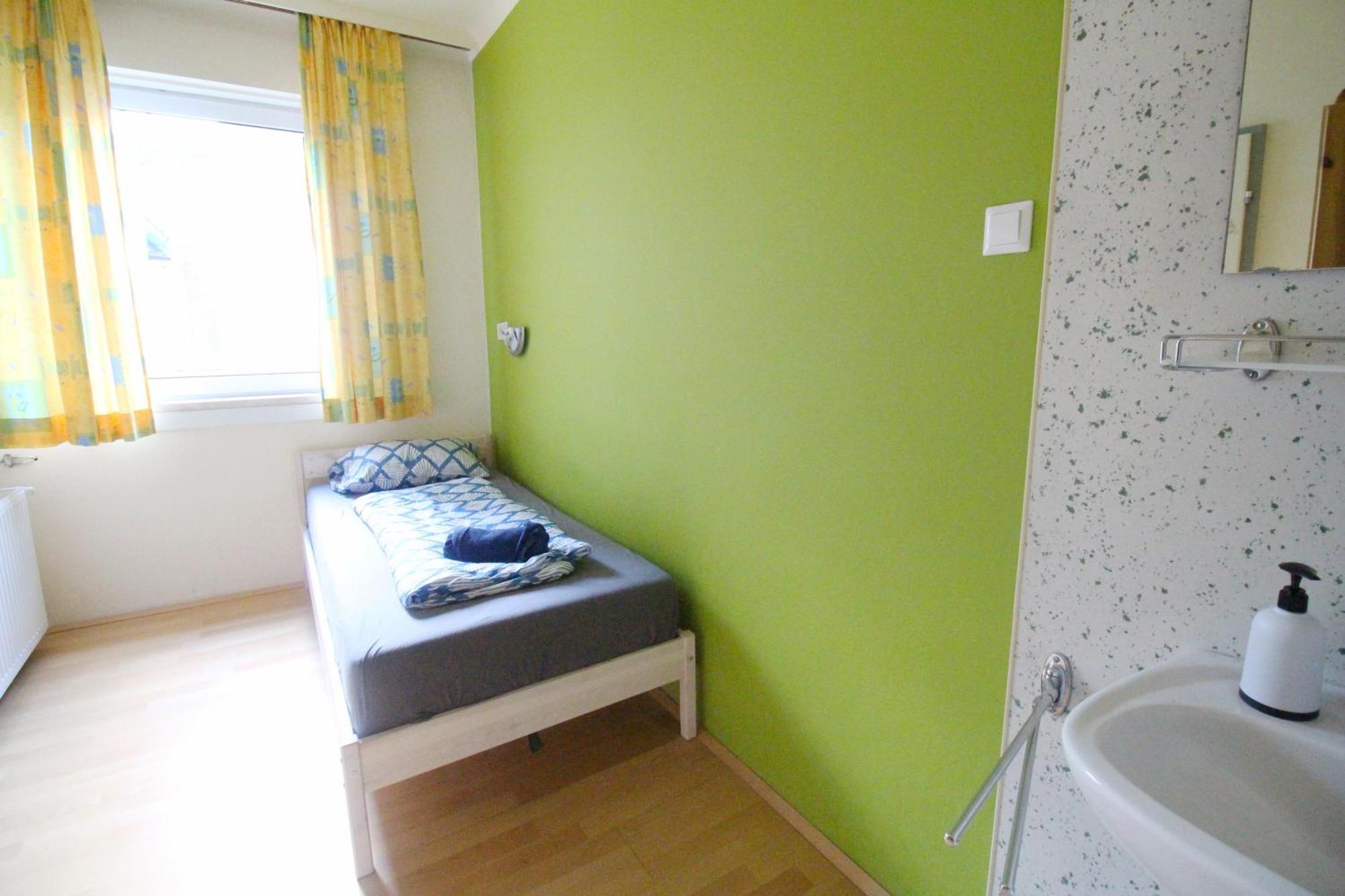 Hospedagem domiciliar Single In Hutteldorfer Strasse Area